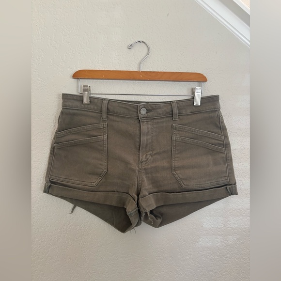 PAIGE mid-rise denim shorts - Picture 2 of 6